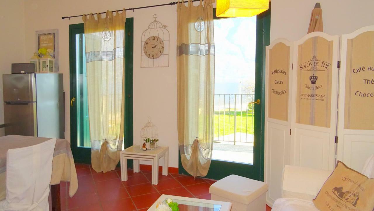 Campione Splendid View By Gardadomusmea Apartment Campione del Garda Bagian luar foto