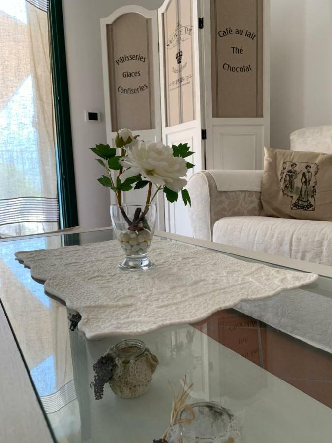 Campione Splendid View By Gardadomusmea Apartment Campione del Garda Bagian luar foto